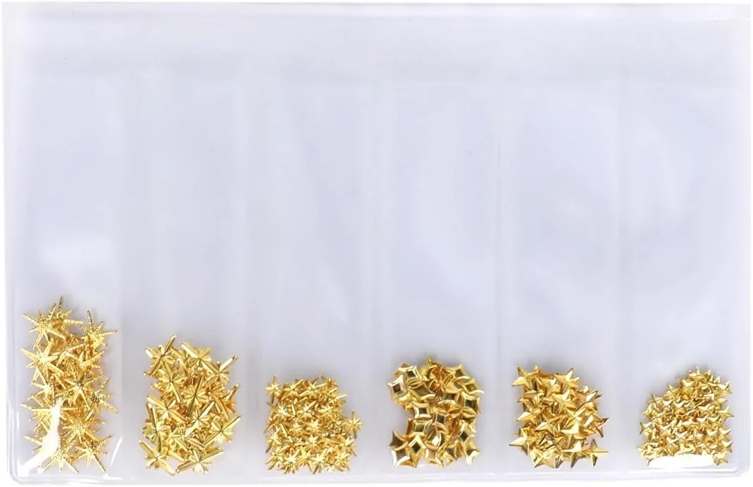 مجموعه 200 عددی تزئینات ناخن طلایی شامل نگین های سه بعدی ستاره ای، تزئینات هنری ناخن و میخ های فلزی برای ساخت زیورآلات ناخن مجموعه 200 عددی تزئینات ناخن طلایی شامل نگین های سه بعدی ستاره ای، تزئینات هنری ناخن و میخ های فلزی برای ساخت زیورآلات ناخن