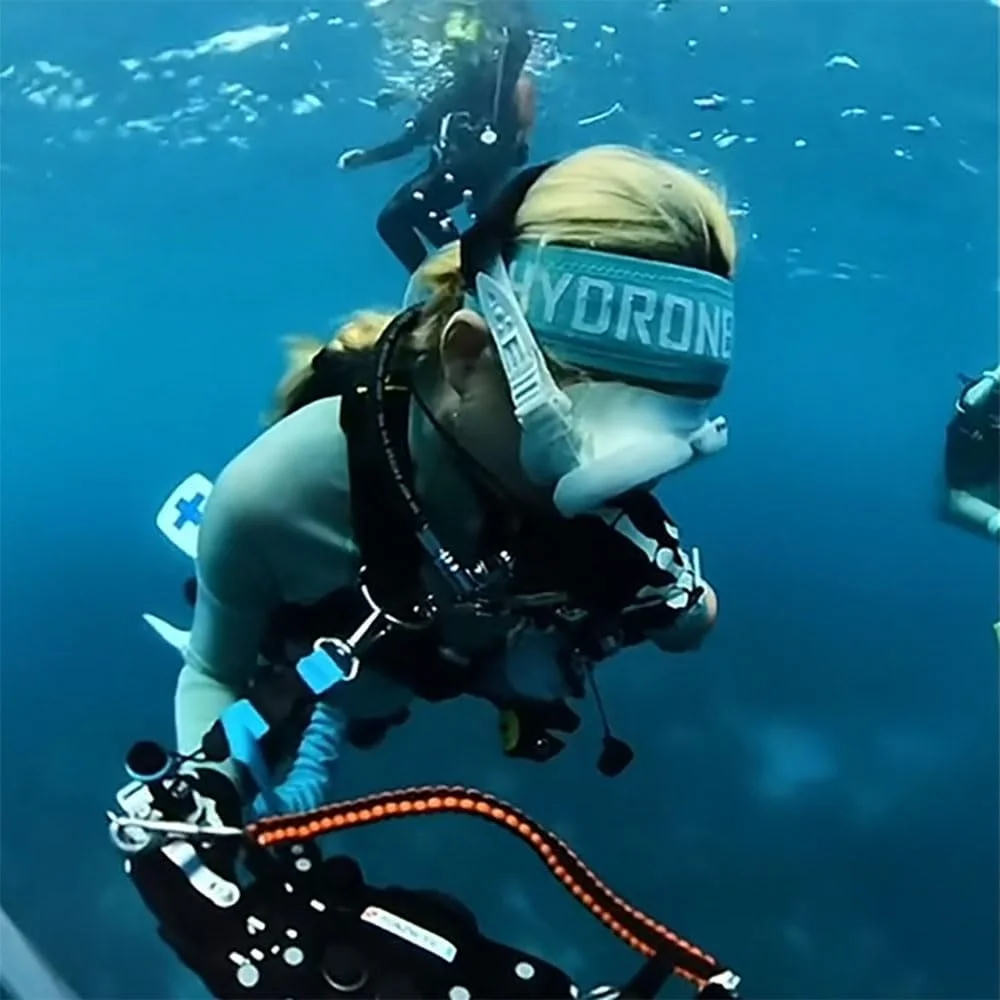 هدبند غواصی Hydrone نئوپرن 2 میلیمتری، هدبند شنا الاستیک ضد لغزش، مناسب برای ورزش، عرقگیر برای زنان، مردان و کودکان، مناسب غواصی، اسنورکلینگ، شنا و موجسواری هدبند غواصی Hydrone نئوپرن 2 میلیمتری، هدبند شنا الاستیک ضد لغزش، مناسب برای ورزش، عرقگیر برای زنان، مردان و کودکان، مناسب غواصی، اسنورکلینگ، شنا و موجسواری