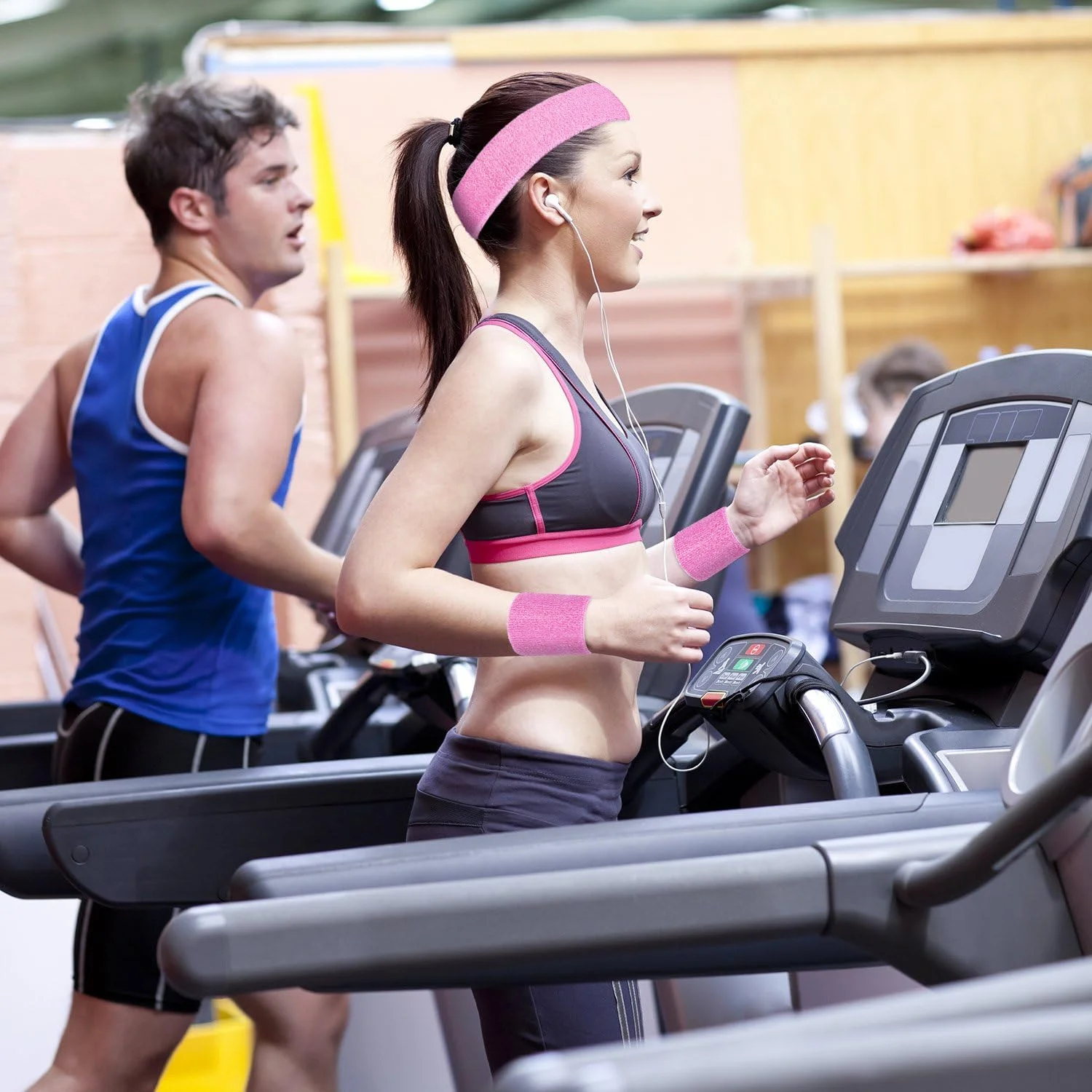 ست ۳ تکه مچ بند و هدبند ورزشی ویلباند، شامل هدبند ورزشی و مچ بند عرق گیر راه راه برای ورزشکاران مرد و زن