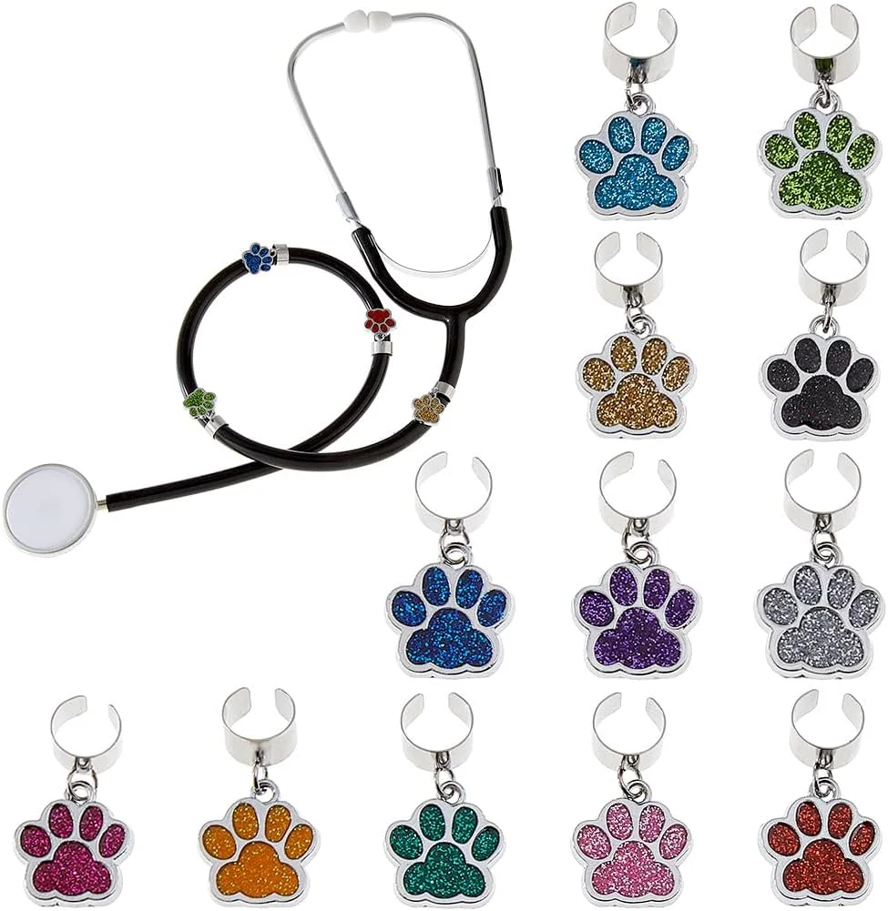 آویز گوشی پزشکی طرح پنجه سگ SUPERFINDINGS، 12 عددی، آویزهای گوشی پزشکی قابل تنظیم و شخصیسازی شده، آلیاژ فلزی، روکش میناکاری، مناسب برای پرستاران، پزشکان و کادر درمان آویز گوشی پزشکی طرح پنجه سگ SUPERFINDINGS، 12 عددی، آویزهای گوشی پزشکی قابل تنظیم و شخصیسازی شده، آلیاژ فلزی، روکش میناکاری، مناسب برای پرستاران، پزشکان و کادر درمان