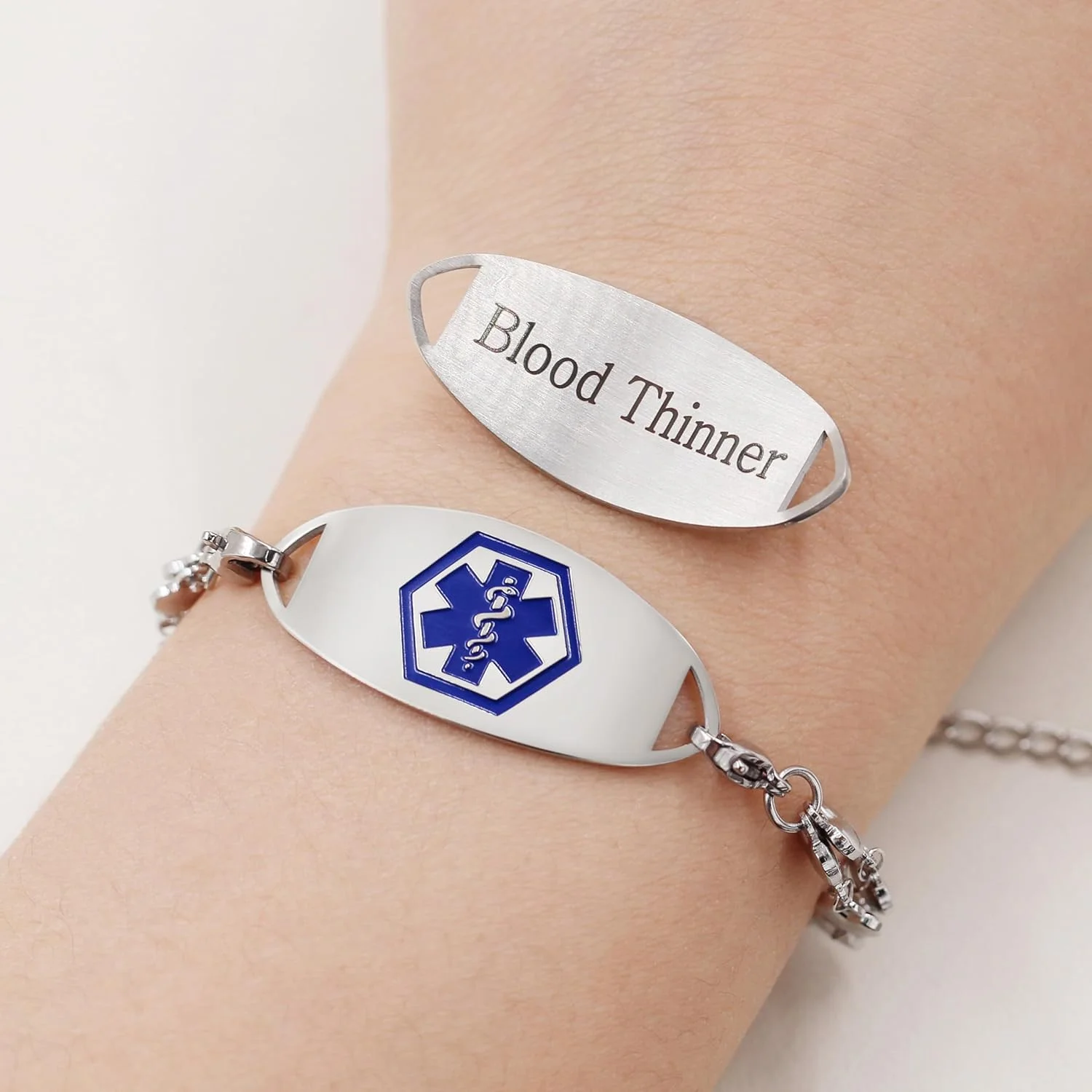 دستبند پرستاری استیل ضد زنگ دولایه طرح قلب | پلاک شناسایی پزشکی خرچنگی قابل تعویض با نماد پزشکی آبی | حکاکی شده برای صرع، دیابت نوع 1 و 2، رقیق کننده خون دستبند پرستاری استیل ضد زنگ دولایه طرح قلب | پلاک شناسایی پزشکی خرچنگی قابل تعویض با نماد پزشکی آبی | حکاکی شده برای صرع، دیابت نوع 1 و 2، رقیق کننده خون