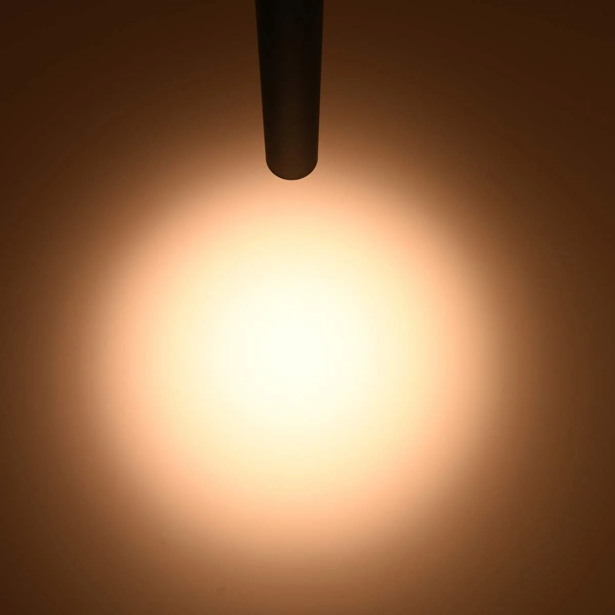 چراغ آویز ریلی LED دیمرپذیر 9 وات Mirrea، بسته 6 عددی، سازگار با ریل روشنایی تک مداره نوع H، CRI 90، 3000K نور سفید گرم، 24 درجه، رنگ مشکی