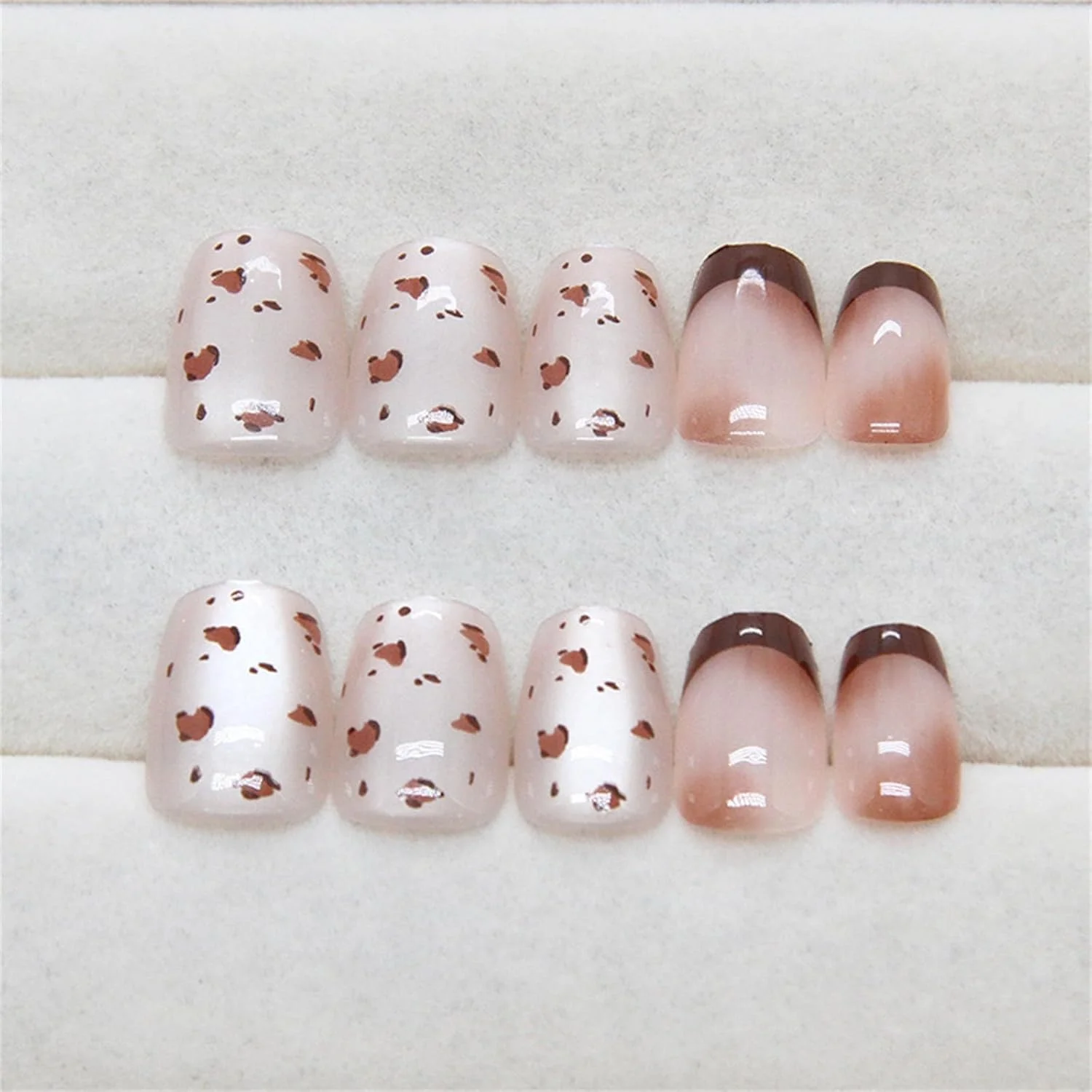 ۲۴ عدد ناخن مصنوعی چسبی طرح چشم گربه ای مناسب فصل پاییز و زمستان با نوک فرانسوی کوتاه برای بانوان