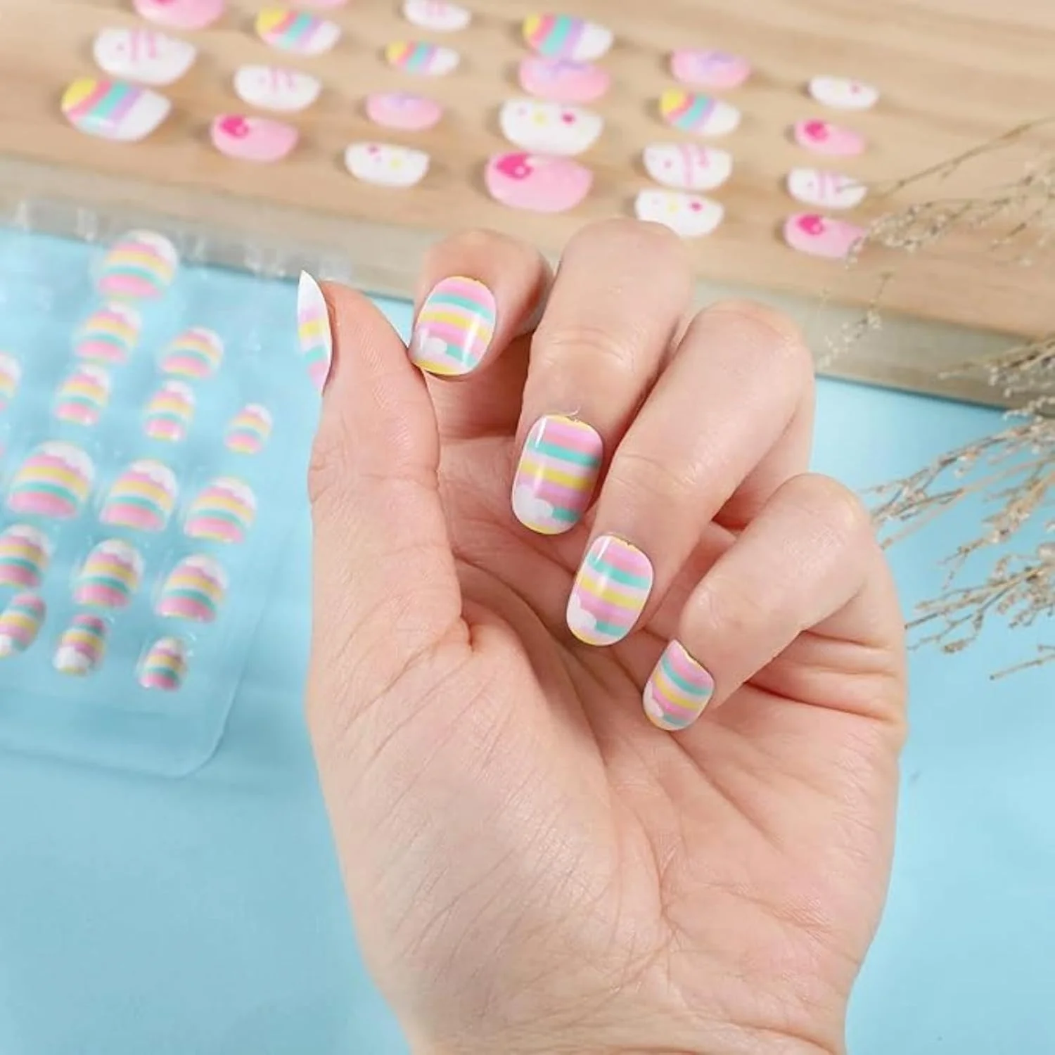 96 عدد ناخن مصنوعی بچگانه یلاجوی، ناخن های کارتونی کوتاه با پوشش کامل، برچسب های ناخن چسب دار برای دختران، تزئینات هنری ناخن کودکان 96 عدد ناخن مصنوعی بچگانه یلاجوی، ناخن های کارتونی کوتاه با پوشش کامل، برچسب های ناخن چسب دار برای دختران، تزئینات هنری ناخن کودکان