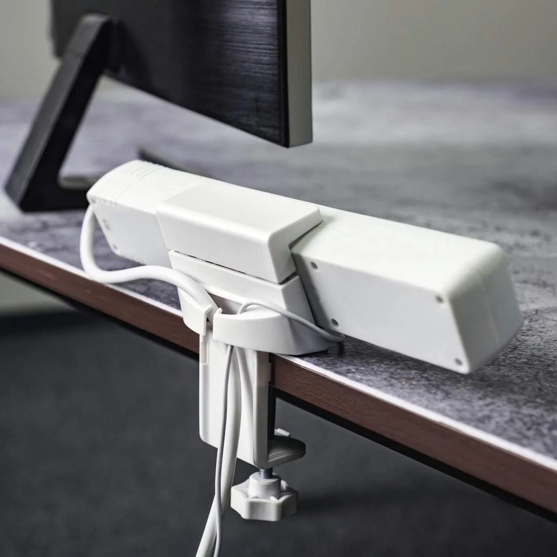 نگهدارنده چند راهی برق هاما، گیره رومیزی با مدیریت کابل، قابل نصب با پیچ یا گیره