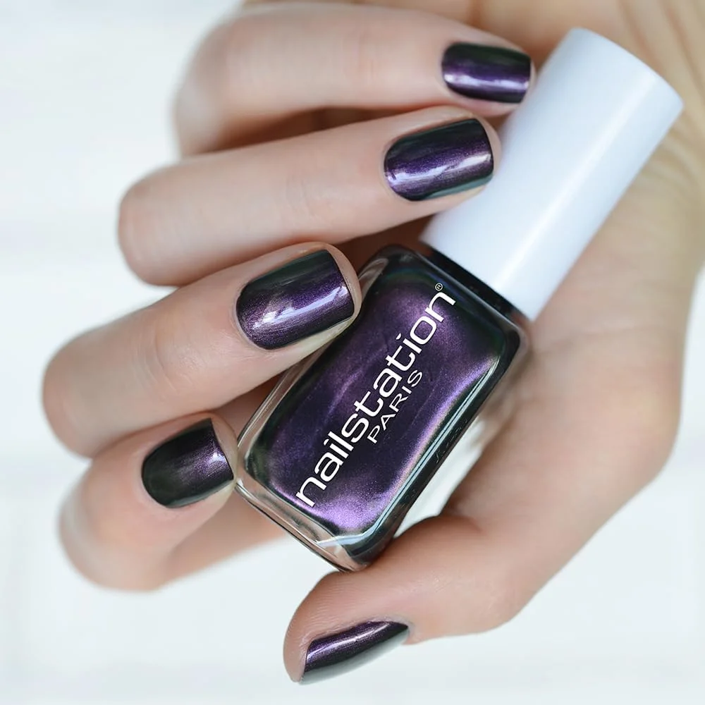 لاک ناخن Nnailstation مدل gaucho wrap، رنگ سبز صدفی بنفش درخشان