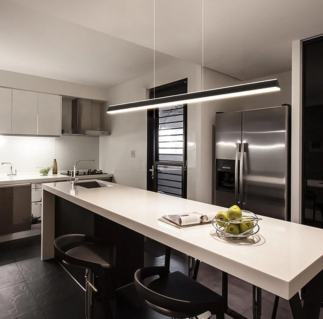 چراغ خطی آویز ال ای دی FSL 36 وات آلومینیومی سفید گرم طول 120 سانتی متر با زاویه تابش 120 درجه برای دفتر، مدرسه یا خانه - KYLAQ (مشکی)