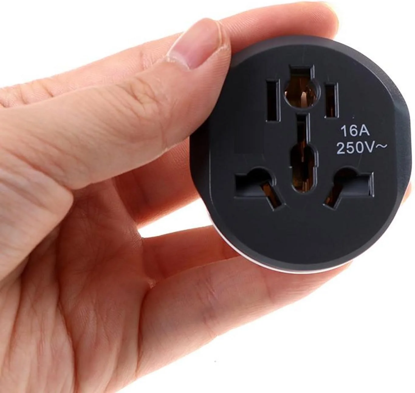 آداپتور مسافرتی چند منظوره یونیورسال 250 ولت 16 آمپر آداپتور مسافرتی چند منظوره یونیورسال 250 ولت 16 آمپر