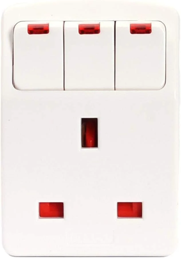 آداپتور چندراهی سه شاخه رویال اپکس با کلیدهای جداگانه و فیوز BS1362 آداپتور چندراهی سه شاخه رویال اپکس با کلیدهای جداگانه و فیوز BS1362