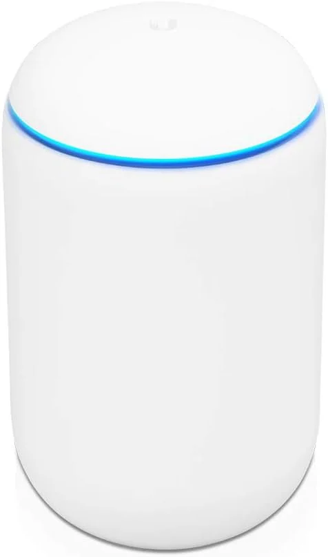 دستگاه یکپارچه یوبیکوئیتی UniFi Dream Machine دستگاه یکپارچه یوبیکوئیتی UniFi Dream Machine