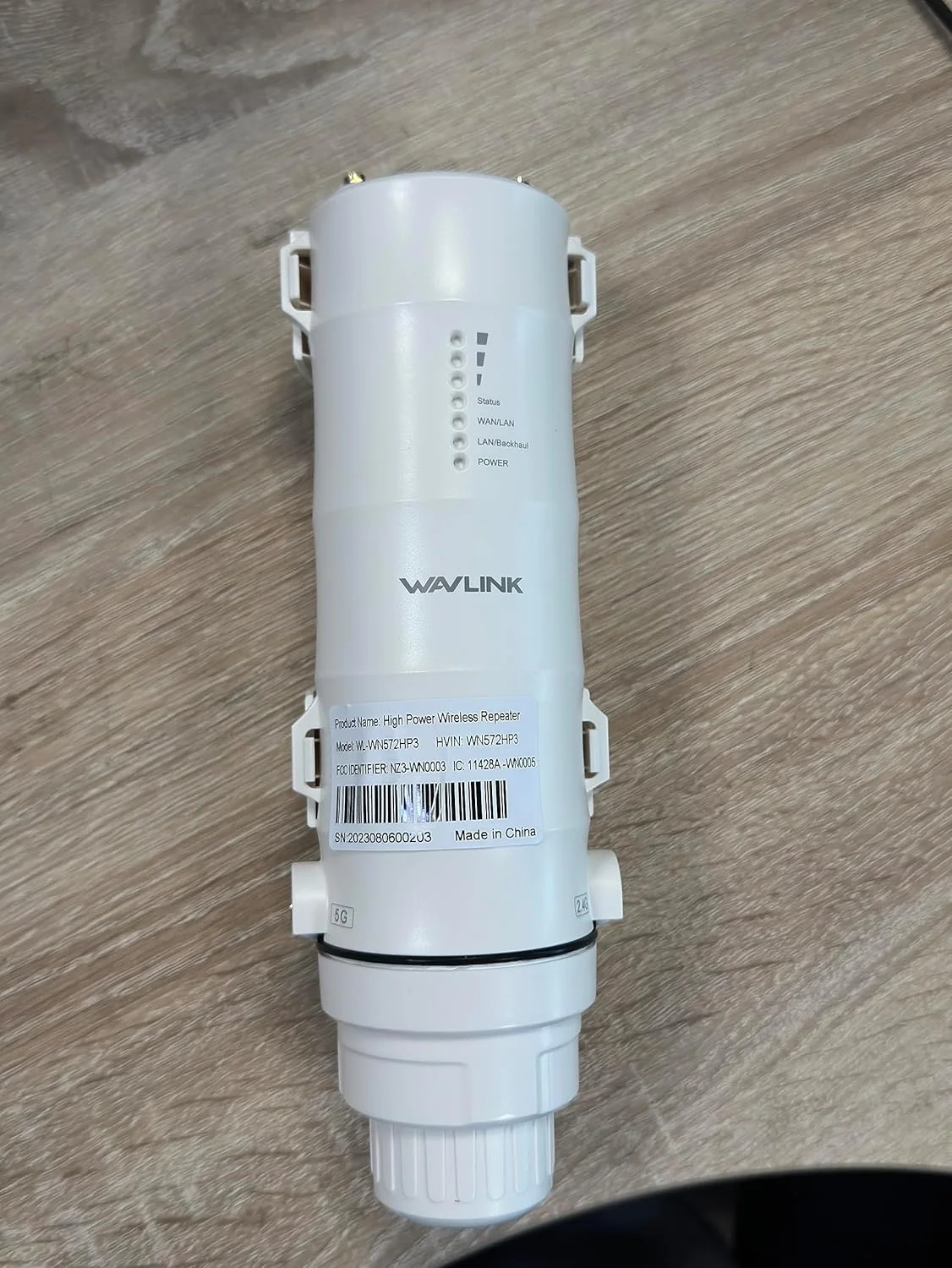 تقویت کننده برد وای فای بیرونی AC1200، اکسس پوینت بیرونی ضد آب WAVLINK با POE، تقویت کننده سیگنال وای فای دوربرد با قدرت بالا، دو باند 2.4/5 گیگاهرتز، پشتیبانی از حالت های AP/Repeater/Router وای فای.