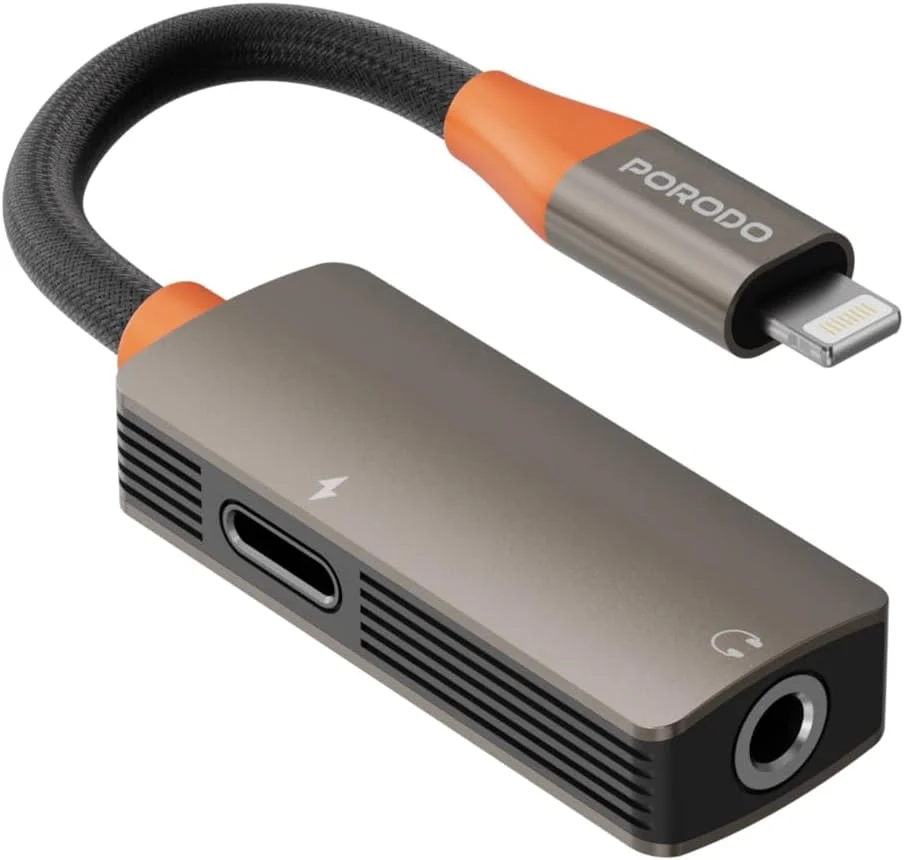 اسپلیتر صوتی و شارژر 12 واتی لایتنینگ و جک 3.5 میلی‌متری Porodo AudioLink Duo، عملکرد دوگانه برای شارژ و خروجی صدا، Plug & Play، طراحی بدون گره خوردگی، سازگار با آیفون 14/13/12/11، آیپد، آیپاد