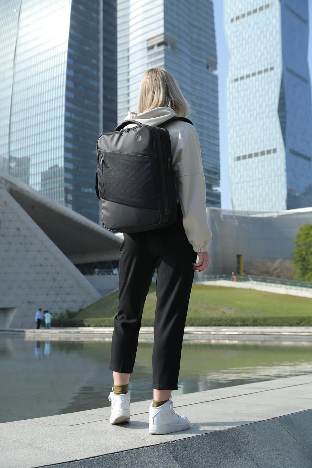 کیف کوله پشتی حرفه ای مسافرتی تجاری، کیف لپ تاپ با پورت شارژ USB و جک هدفون برای مردان و زنان، ضد سرقت، ضد آب، مناسب برای لپ تاپ 15.6 اینچی