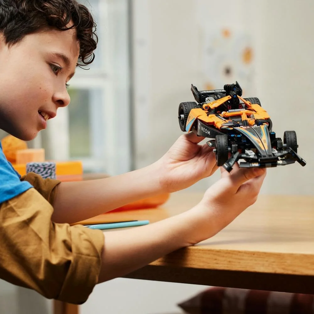 لگو تکنیک ماشین مسابقه ای NEOM McLaren Formula E، اسباب بازی برای کودکان 9 سال به بالا، پسران و دختران، مجموعه ساخت ماشین مدل عقب کش، دکوراسیون اتاق خواب کودکان، ایده هدیه تولد 42169 لگو تکنیک ماشین مسابقه ای NEOM McLaren Formula E، اسباب بازی برای کودکان 9 سال به بالا، پسران و دختران، مجموعه ساخت ماشین مدل عقب کش، دکوراسیون اتاق خواب کودکان، ایده هدیه تولد 42169