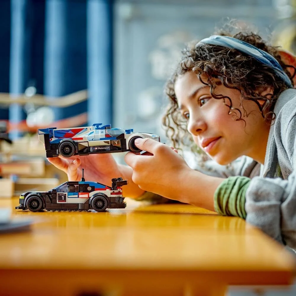 لگو قهرمانان سرعت، ماشین های مسابقه ای BMW M4 GT3 و BMW M Hybrid V8، مناسب پسران و دختران 9 سال به بالا، مدل های ساختنی ماشین با 2 مینی فیگور راننده، دکوراسیون اتاق خواب کودکان، ایده هدیه تولد 76922 لگو قهرمانان سرعت، ماشین های مسابقه ای BMW M4 GT3 و BMW M Hybrid V8، مناسب پسران و دختران 9 سال به بالا، مدل های ساختنی ماشین با 2 مینی فیگور راننده، دکوراسیون اتاق خواب کودکان، ایده هدیه تولد 76922