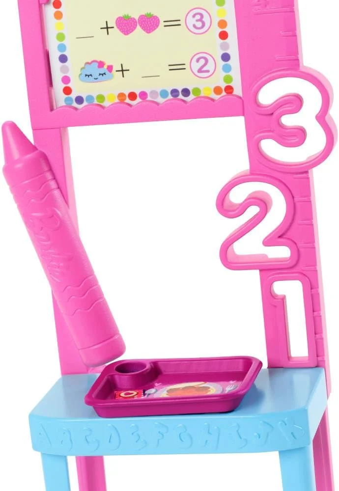 عروسک باربی معلم با لباس طرح دار، یک کودک نوپا و لوازم جانبی آموزشی عروسک باربی معلم با لباس طرح دار، یک کودک نوپا و لوازم جانبی آموزشی