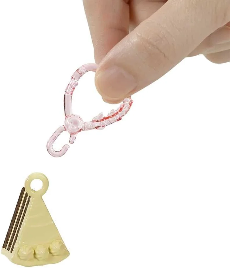 عروسک چلسی باربی با لباس مهمانی (15 سانتی متری، موی قهوه ای) با لباس کیک، حیوان خانگی و لوازم جانبی، مناسب برای کودکان 3 تا 7 سال عروسک چلسی باربی با لباس مهمانی (15 سانتی متری، موی قهوه ای) با لباس کیک، حیوان خانگی و لوازم جانبی، مناسب برای کودکان 3 تا 7 سال