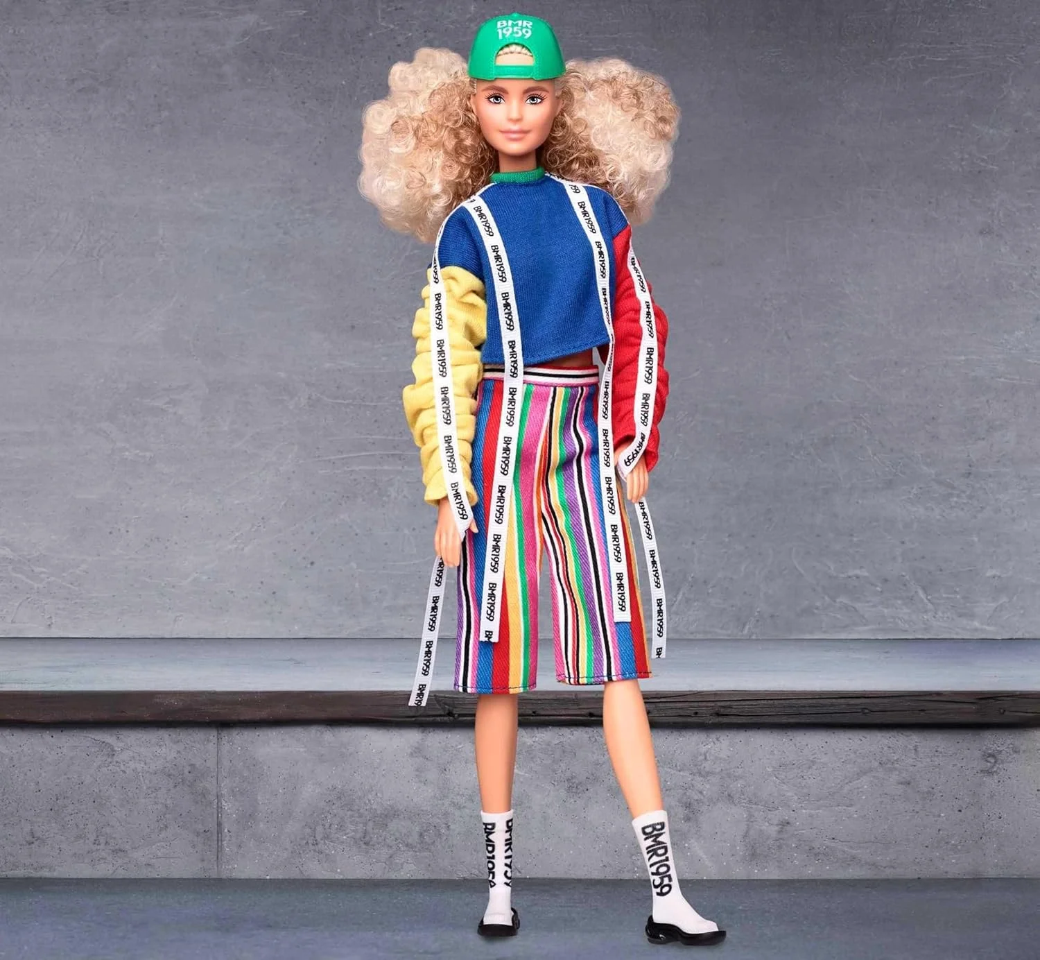 باربی BMR1959 - عروسک 2 (باربی با کتانی جورابی)