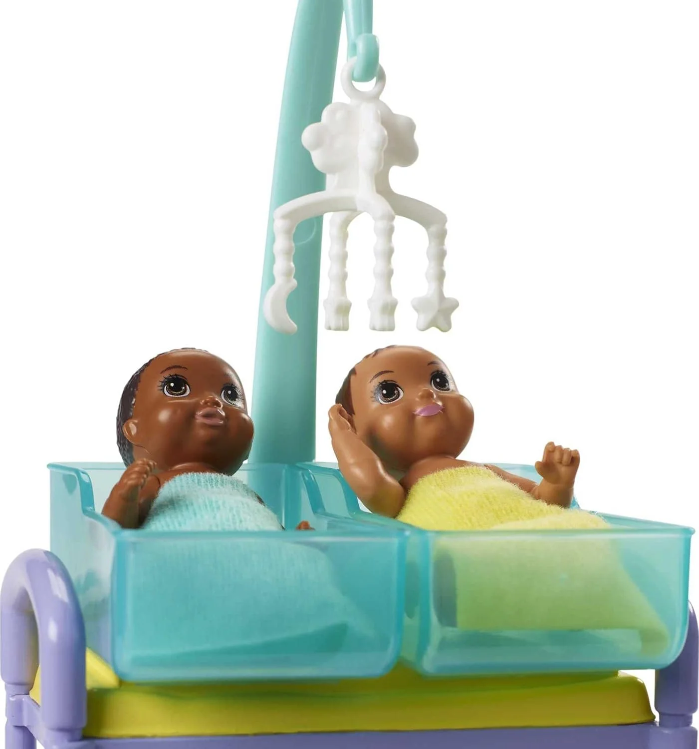 عروسک و مجموعه بازی مشاغل باربی، تم پزشک نوزاد با عروسک فشن مو قهوه ای، 2 عروسک نوزاد، مبلمان و لوازم جانبی عروسک و مجموعه بازی مشاغل باربی، تم پزشک نوزاد با عروسک فشن مو قهوه ای، 2 عروسک نوزاد، مبلمان و لوازم جانبی