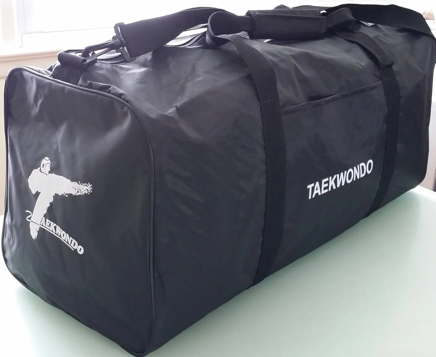 کیف تکواندو، کیف هنرهای رزمی، کیف تجهیزات MMA ابعاد 25x66x25 سانتی متر کیف تکواندو، کیف هنرهای رزمی، کیف تجهیزات MMA ابعاد 25x66x25 سانتی متر