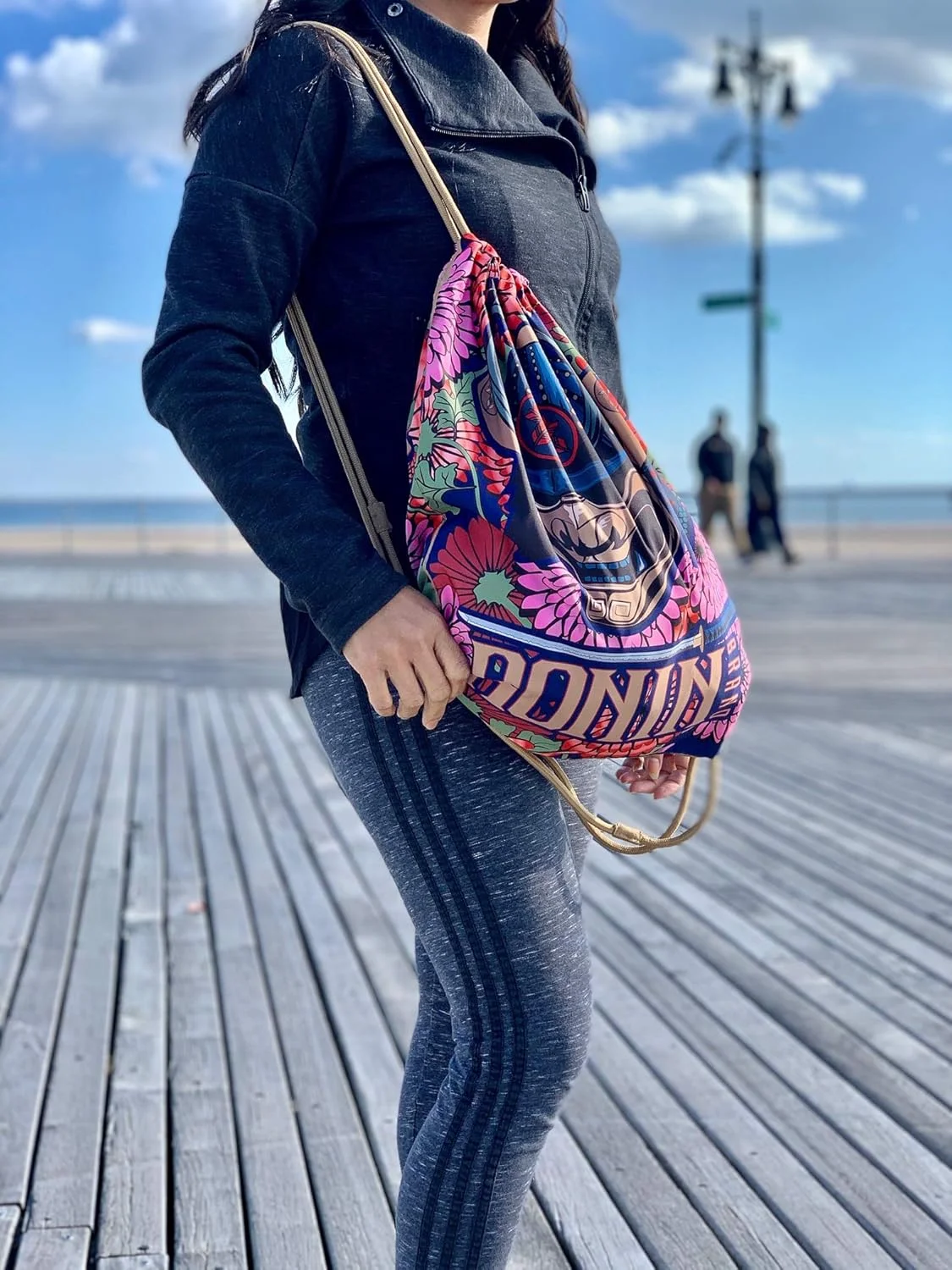 کیف لباس رزمی Ronin Brand طرح سر امپراتور سامورایی - مناسب برای تمام لباسهای رزمی BJJ، کاراته، جودو، تکواندو، کمبو - یونیسکس، طلایی، کوله پشتی 45x35 سانتیمتر کیف لباس رزمی Ronin Brand طرح سر امپراتور سامورایی - مناسب برای تمام لباسهای رزمی BJJ، کاراته، جودو، تکواندو، کمبو - یونیسکس، طلایی، کوله پشتی 45x35 سانتیمتر