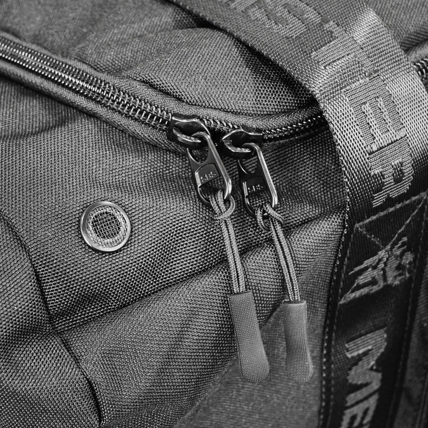 کیف باشگاهی مبارز Meister Brawler برای ورزشکاران رزمی با کیف شستشوی زیپی و جای کفش کیف باشگاهی مبارز Meister Brawler برای ورزشکاران رزمی با کیف شستشوی زیپی و جای کفش