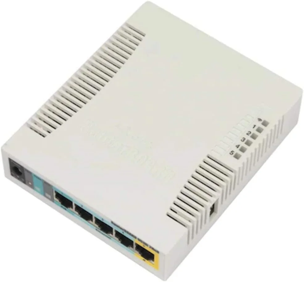 میکروتیک RB951Ui-2HnD سفید رنگ با قابلیت تغذیه از طریق اترنت (PoE) میکروتیک RB951Ui-2HnD سفید رنگ با قابلیت تغذیه از طریق اترنت (PoE)
