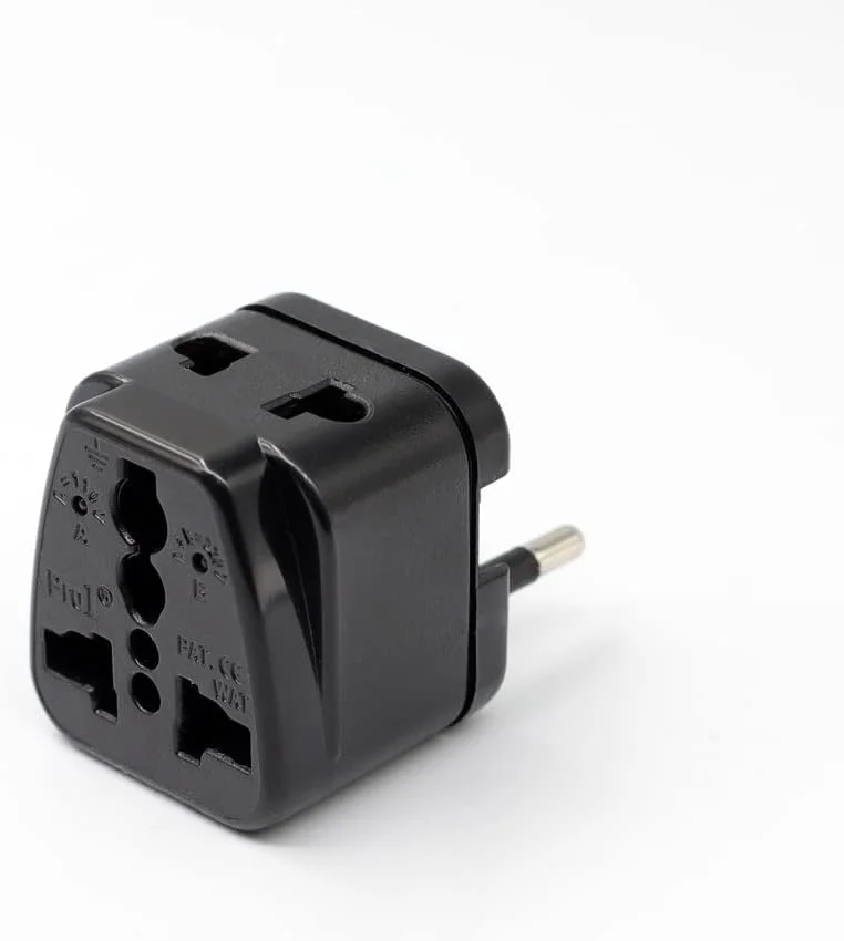 آداپتور مسافرتی همه کاره WAT Nano، آداپتور جهانی با پریز چند منظوره - قابلیت پذیرش دوشاخه از سراسر جهان + نشانگر ولتاژ.