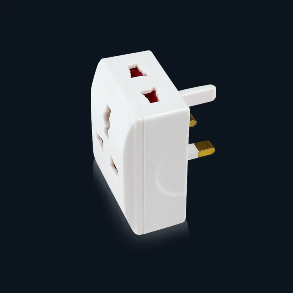 تبدیل دوشاخه جهانی VMAX، سه طرفه، جنس ABS با محافظ ایمنی کودک، سفید (2 عدد)