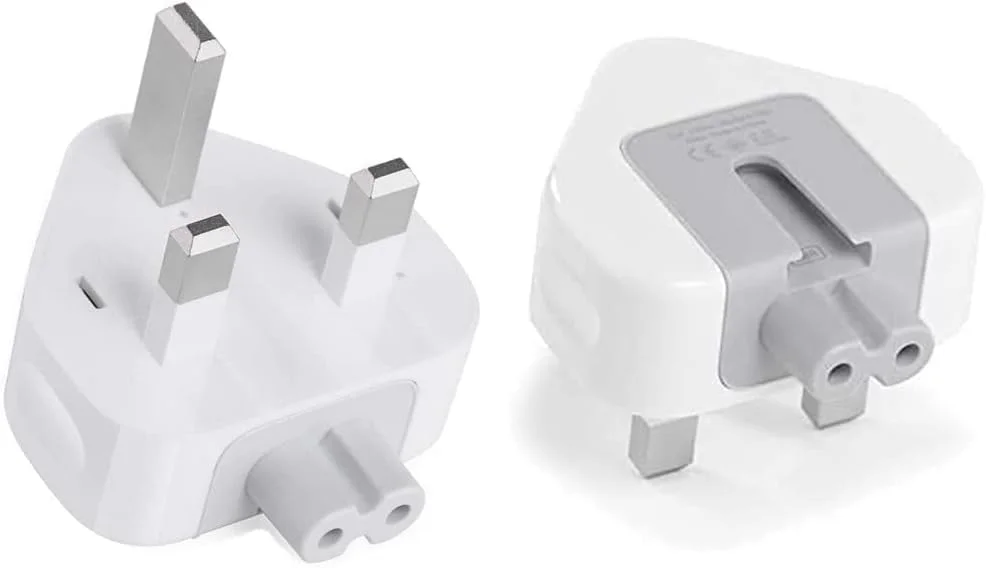آداپتور برق POKKA با دوشاخه تاشو دیواری UK/EU/US و دوشاخه استاندارد UAE برای MacBook Pro/MacBook Air/Mac iBook/iPhone/iPod و غیره (بسته 2 عددی) (دوشاخه UK)