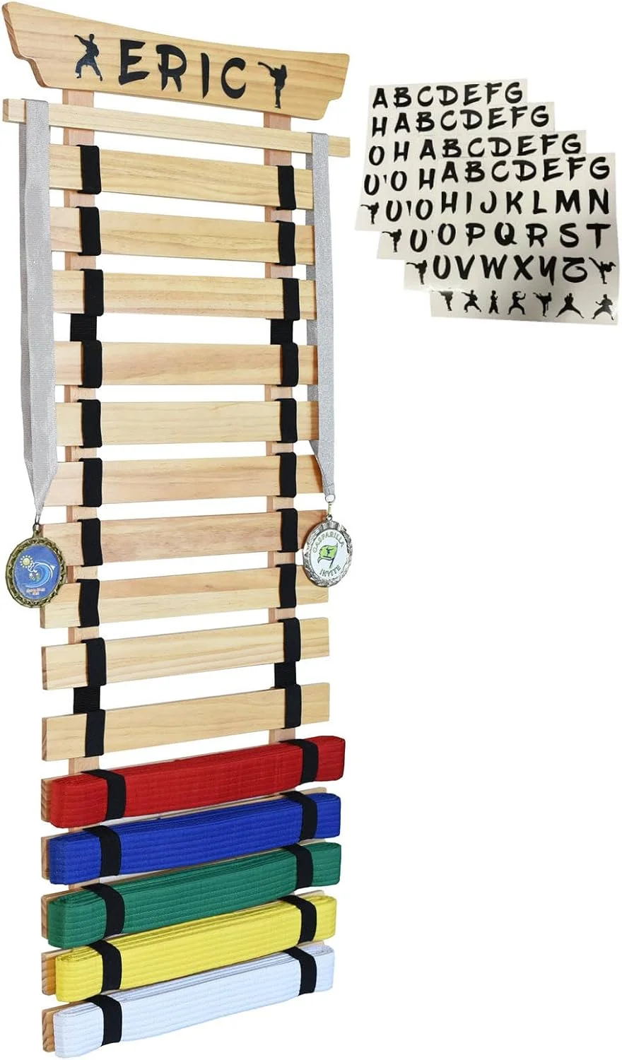 نگهدارنده کمربند کاراته، چوب کاج، مناسب برای 15، 12، 10، 8 یا 5 کمربند تکواندو به همراه استیکر، نگهدارنده کمربند هنرهای رزمی