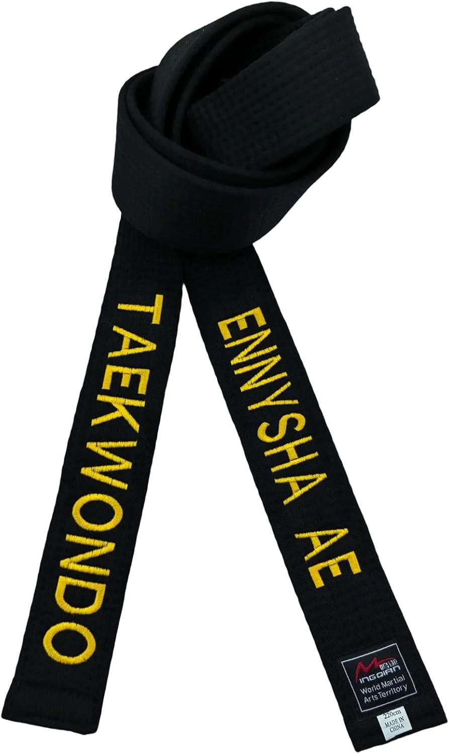 کمربند مشکی تکواندو با گلدوزی طلایی، عرض 5 سانتی متر، مناسب باشگاه های ورزشی، مربیان و بزرگسالان، جنس پلی استر و پنبه، با قابلیت درج نام و دان کمربند مشکی تکواندو با گلدوزی طلایی، عرض 5 سانتی متر، مناسب باشگاه های ورزشی، مربیان و بزرگسالان، جنس پلی استر و پنبه، با قابلیت درج نام و دان