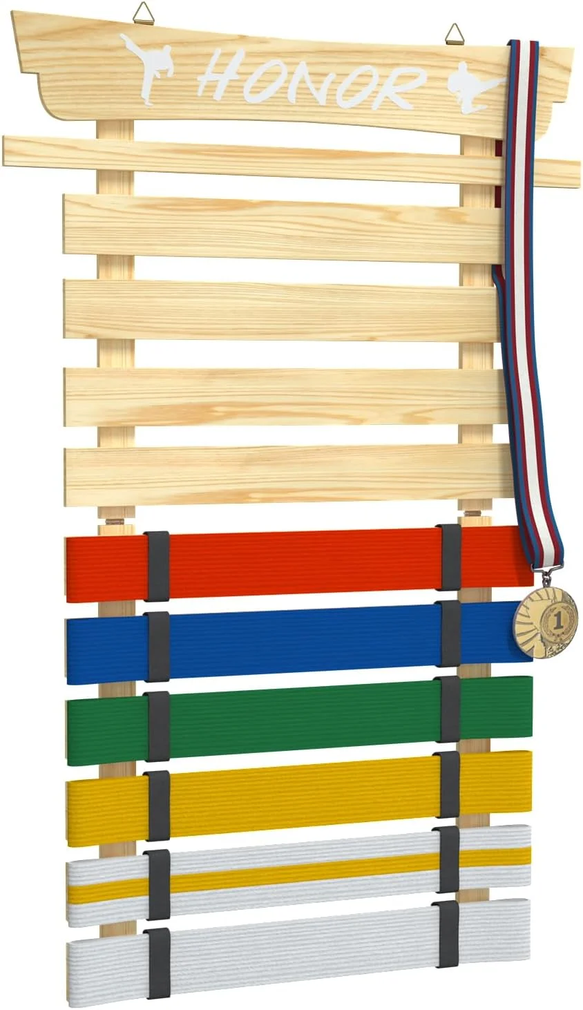 استند نمایش کمربند کاراته با ظرفیت ۱۰ کمربند، استند چوبی کمربند تکواندو بدون نیاز به مونتاژ، هدیه کاراته برای کودکان و بزرگسالان، رنگ طبیعی استند نمایش کمربند کاراته با ظرفیت ۱۰ کمربند، استند چوبی کمربند تکواندو بدون نیاز به مونتاژ، هدیه کاراته برای کودکان و بزرگسالان، رنگ طبیعی