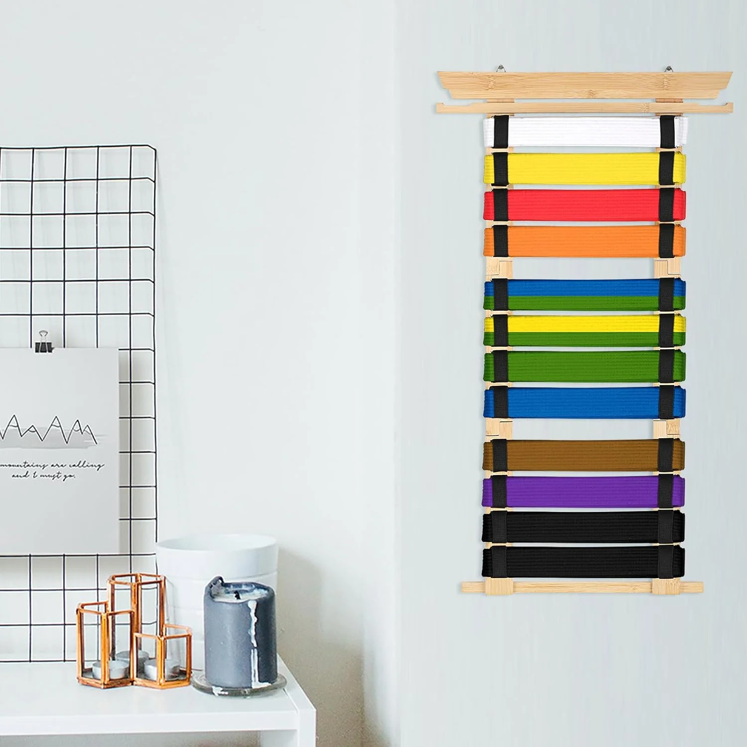 نگهدارنده کمربند هنرهای رزمی سامناکان برای 12 کمربند، بامبو، قابل جابجایی، استند کمربند تکواندو، نصب دیواری، نمایش کمربند برای مدال، جودو، کاراته، نینجوتسو، به عنوان هدیه شخصی، رنگ طبیعی