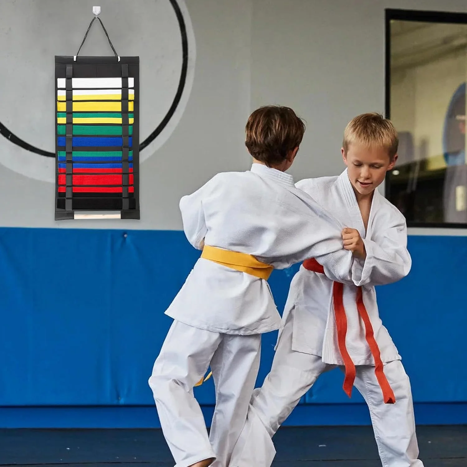 نگهدارنده کمربند جوجیتسو | نگهدارنده دیواری نمدی برای کمربند جوجوتسو، قفسه ذخیره سازی دیواری صرفه جویی در فضا، لوازم هنرجویان هنرهای رزمی برای کمد لباس، درب ها، اتاق نشیمن