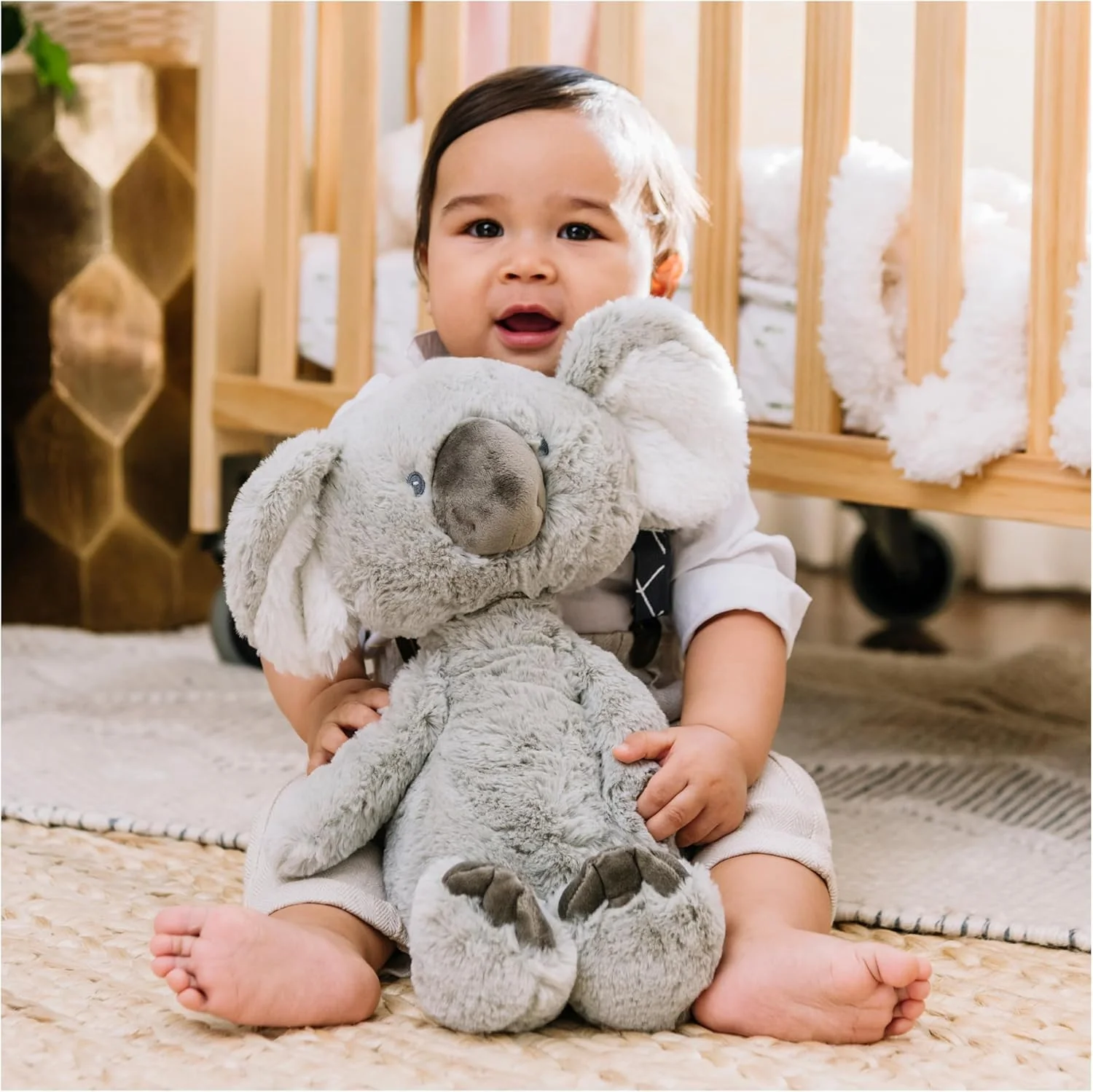 عروسک پولیشی خرس کوآلا شی، خاکستری و سفید، 30 سانتیمتری، مجموعه Lil’ Luvs بیبی گاند عروسک پولیشی خرس کوآلا شی، خاکستری و سفید، 30 سانتیمتری، مجموعه Lil’ Luvs بیبی گاند