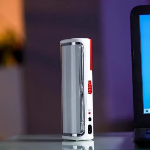 چراغ قوه اضطراری ال ای دی جیپاس با پنل خورشیدی - GE53031 | طراحی کم مصرف، و 5 ساعت کارکرد | طراحی جمع و جور، قابل حمل و سبک وزن | ایده آل برای استفاده در فضای داخلی و خارجی