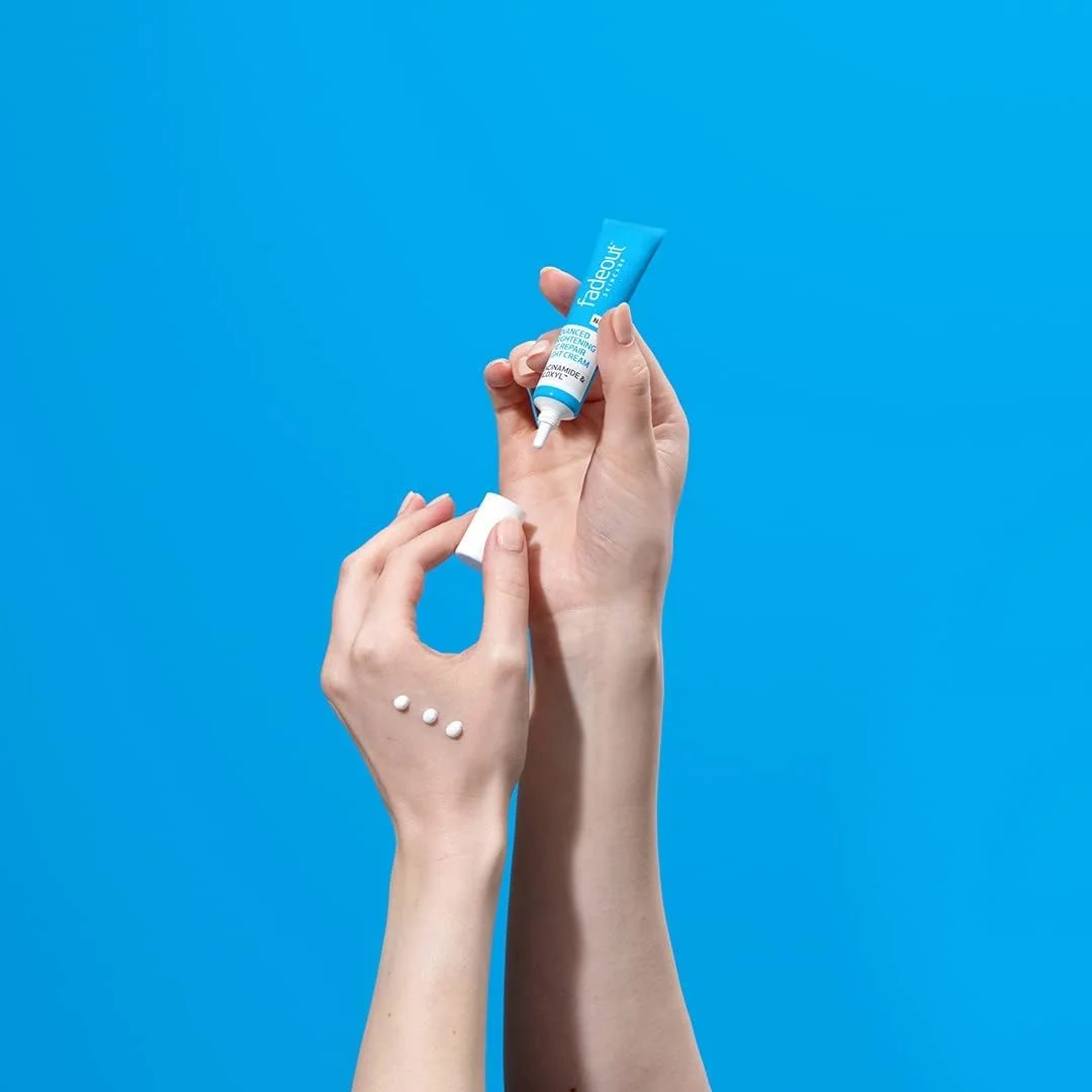 کرم شب ترمیم کننده و روشن کننده پیشرفته دور چشم فیداوت، 15 میلی لیتر حاوی نیاسینامید و هالوکسيل | کمک به کاهش ظاهر حلقه های تیره و چروک کرم شب ترمیم کننده و روشن کننده پیشرفته دور چشم فیداوت، 15 میلی لیتر حاوی نیاسینامید و هالوکسيل | کمک به کاهش ظاهر حلقه های تیره و چروک