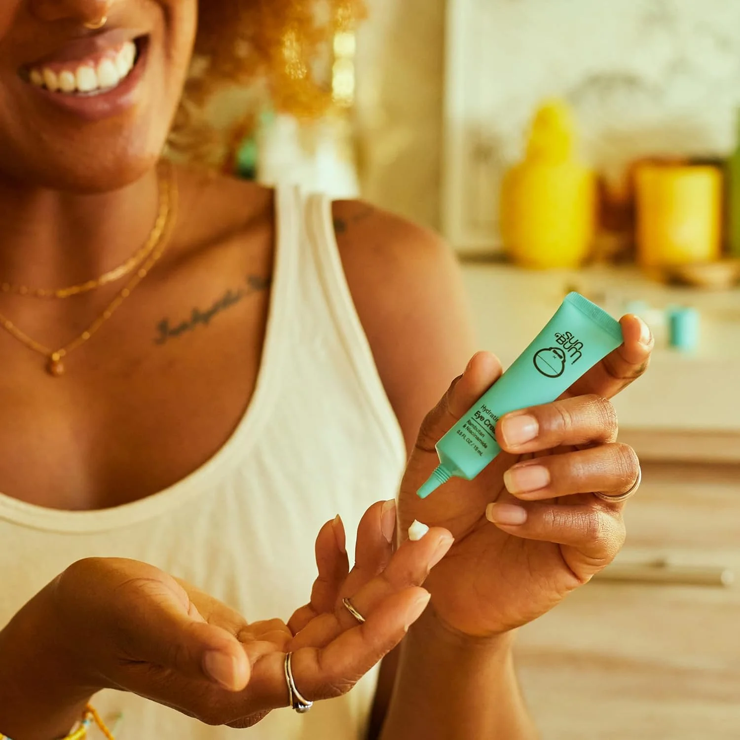 کرم آبرسان دور چشم سان بام | فرمول وگان و بدون تست حیوانی حاوی نیاسینامید برای پف و سیاهی دور چشم | 15 میلی لیتر کرم آبرسان دور چشم سان بام | فرمول وگان و بدون تست حیوانی حاوی نیاسینامید برای پف و سیاهی دور چشم | 15 میلی لیتر