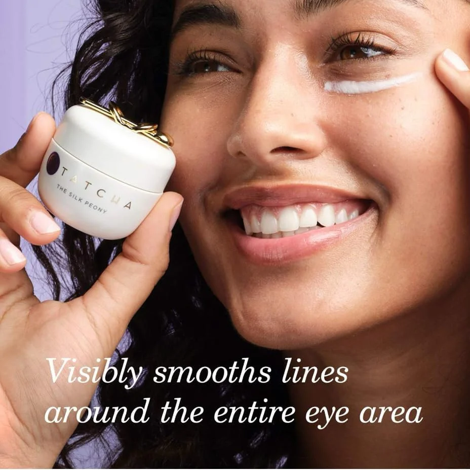 کرم دور چشم ابریشمی Tatcha با عصاره گل صد تومانی کرم دور چشم ابریشمی Tatcha با عصاره گل صد تومانی