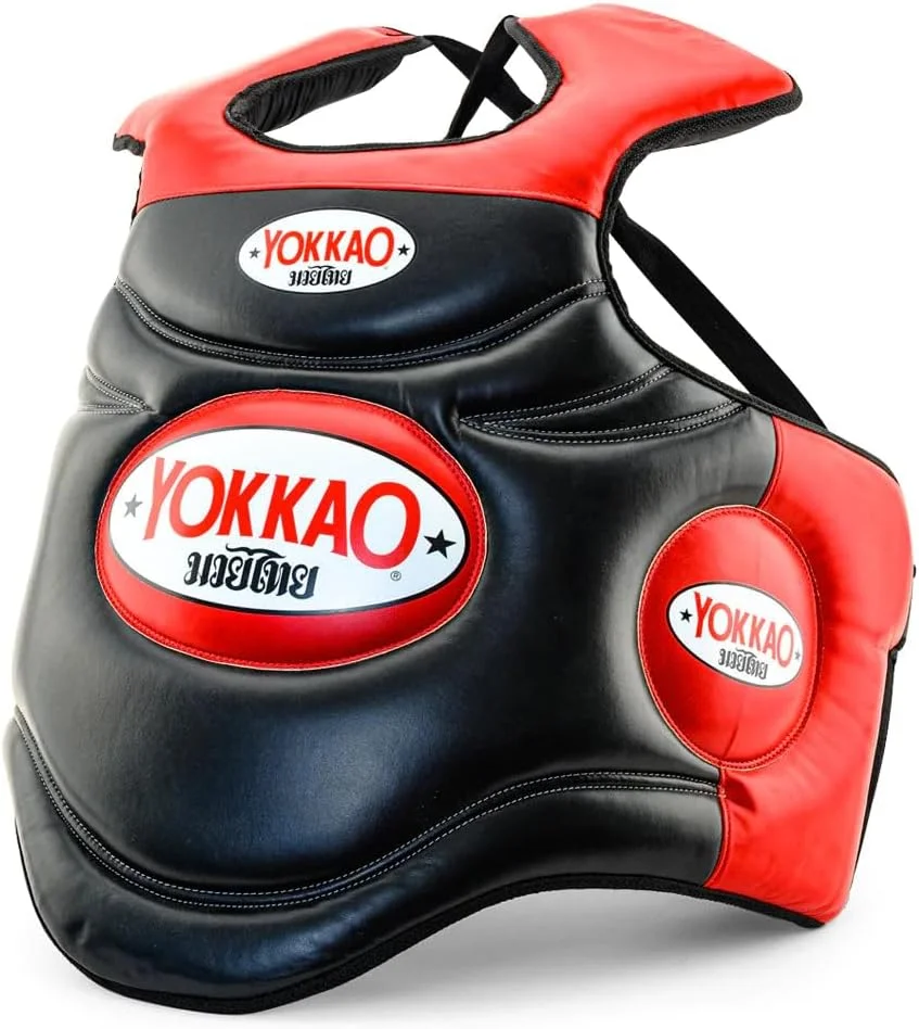 محافظ سینه یوکائو مدل مربیگری مشکی-قرمز استاندارد محافظ سینه یوکائو مدل مربیگری مشکی-قرمز استاندارد