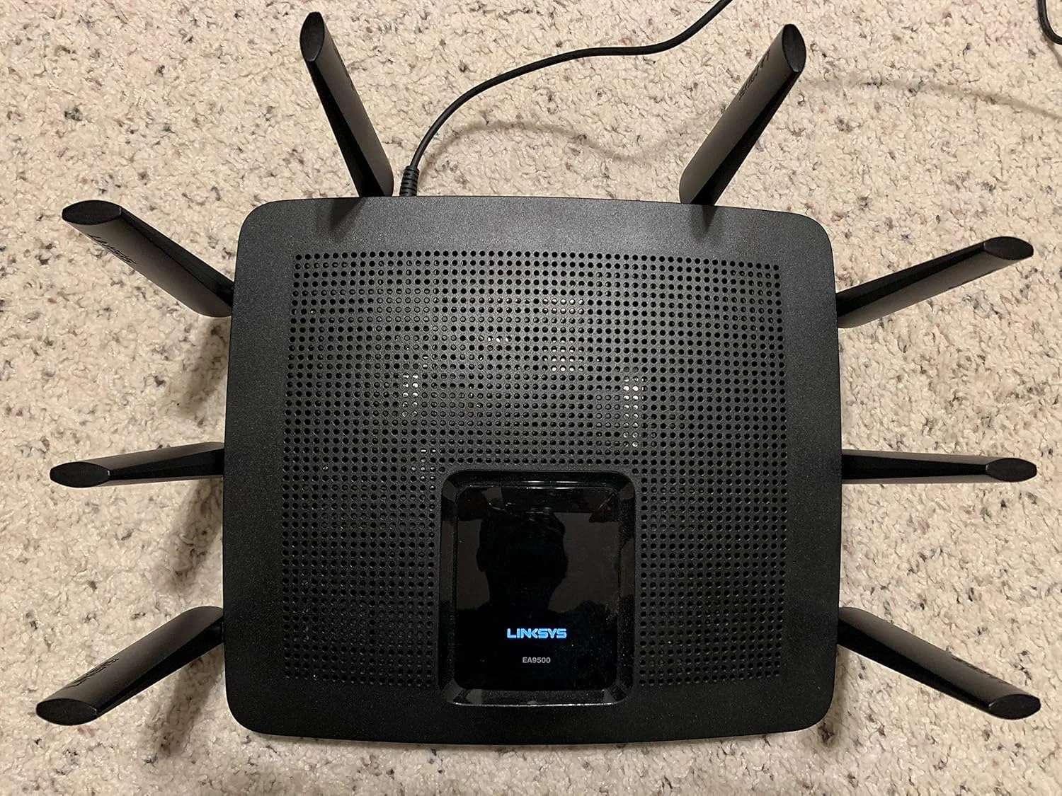 روتر وای فای 5 Linksys، سه بانده، پوشش 280 متر مربع، پشتیبانی از 25+ دستگاه، سرعت تا (AC5400) 5.4 گیگابیت بر ثانیه - EA9500