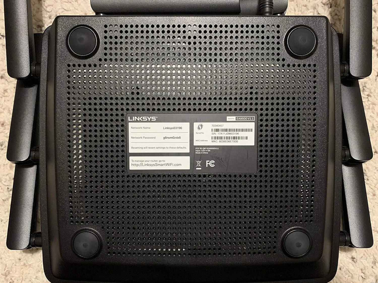 روتر وای فای 5 Linksys، سه بانده، پوشش 280 متر مربع، پشتیبانی از 25+ دستگاه، سرعت تا (AC5400) 5.4 گیگابیت بر ثانیه - EA9500