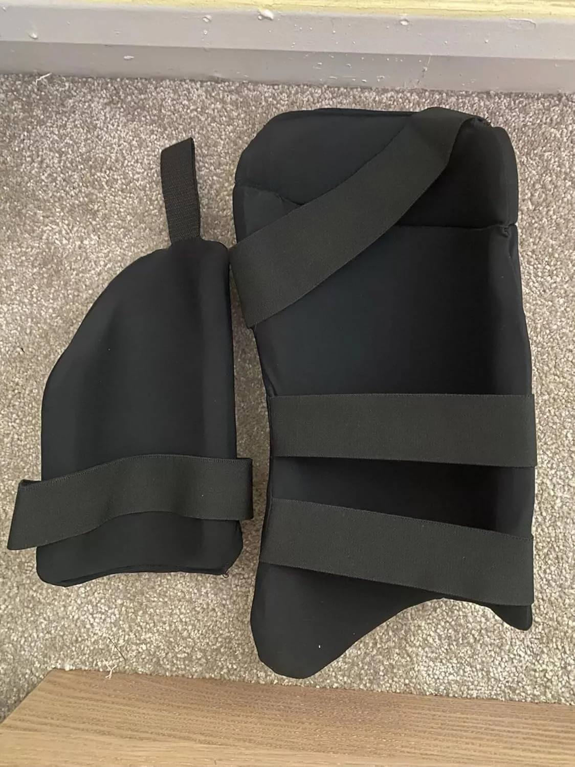 محافظ ران ترکیبی 1.0 – محافظ دست راست برای تمرینات هنرهای رزمی