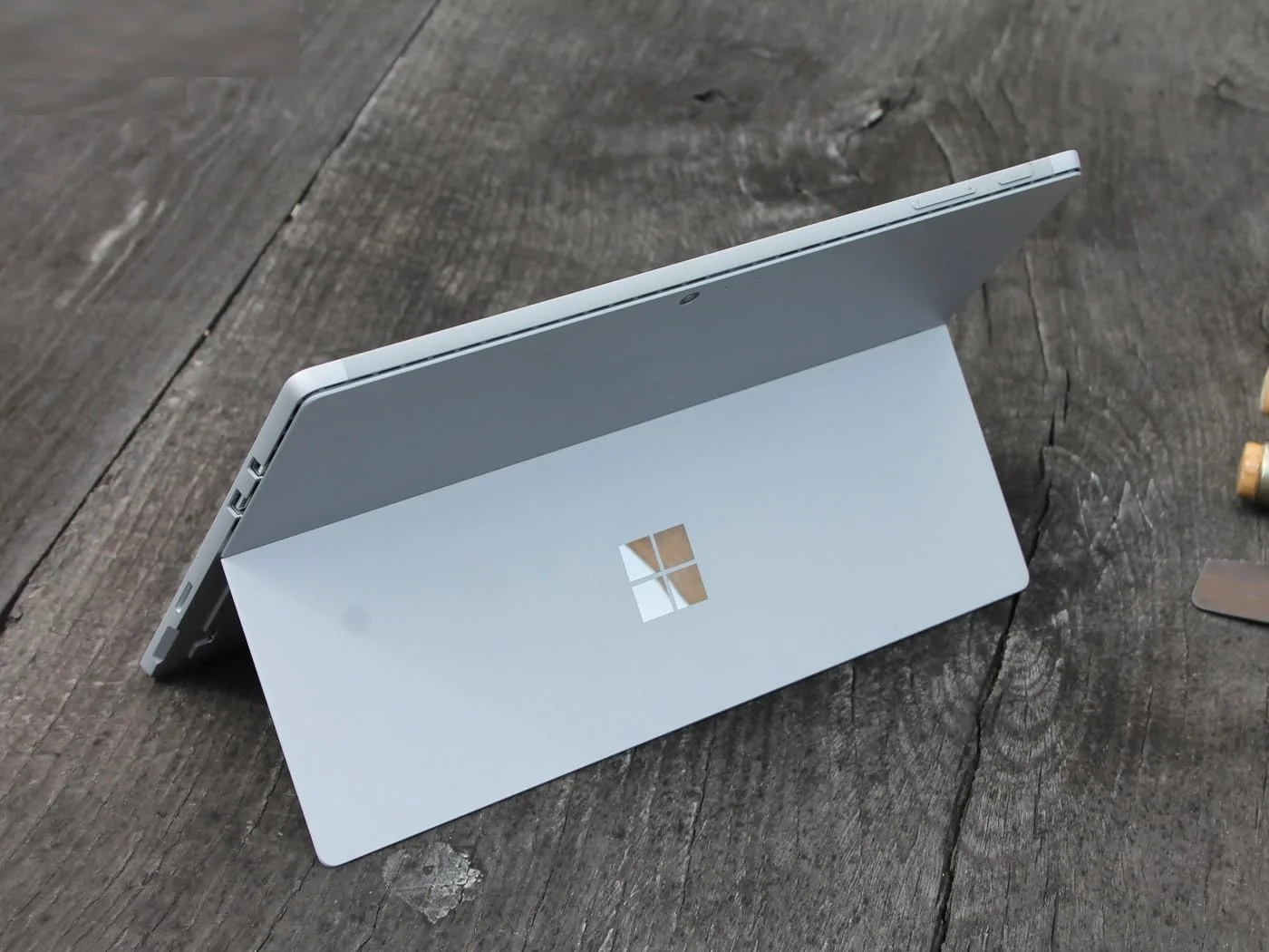 تبلت مایکروسافت سرفیس پرو 5، لپ تاپ لمسی 12.3 اینچی با کیبورد دارای نور پس زمینه، صفحه نمایش 2K (2736x1824)، پردازنده Core i5-7300U، رم 8 گیگابایت، حافظه SSD 256 گیگابایت، USB 3.0، DisplayPort، WiFi، BT ویندوز 10 پرو (بازسازی شده) تبلت مایکروسافت سرفیس پرو 5، لپ تاپ لمسی 12.3 اینچی با کیبورد دارای نور پس زمینه، صفحه نمایش 2K (2736x1824)، پردازنده Core i5-7300U، رم 8 گیگابایت، حافظه SSD 256 گیگابایت، USB 3.0، DisplayPort، WiFi، BT ویندوز 10 پرو (بازسازی شده)