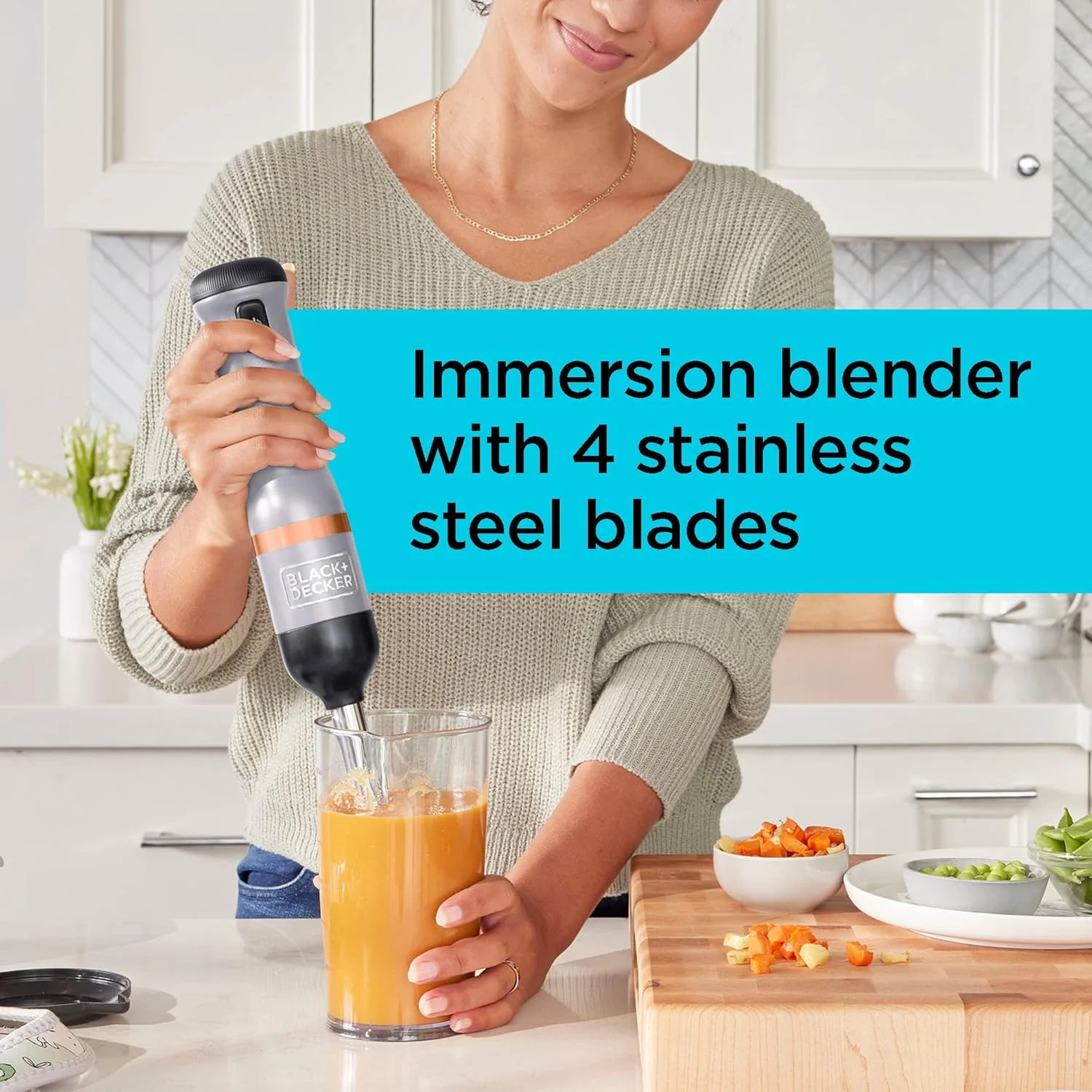 دستگاه چندکاره آشپزخانه BLACK+DECKER شامل واحد قدرت 7.2 ولت، مخلوط کن، پیمانه اندازه گیری 700 میلی لیتری، پایه شارژ با کابل مغناطیسی، همزن، کف ساز شیر، آسیاب ادویه، دربازکن شراب و دربازکن کنسرو