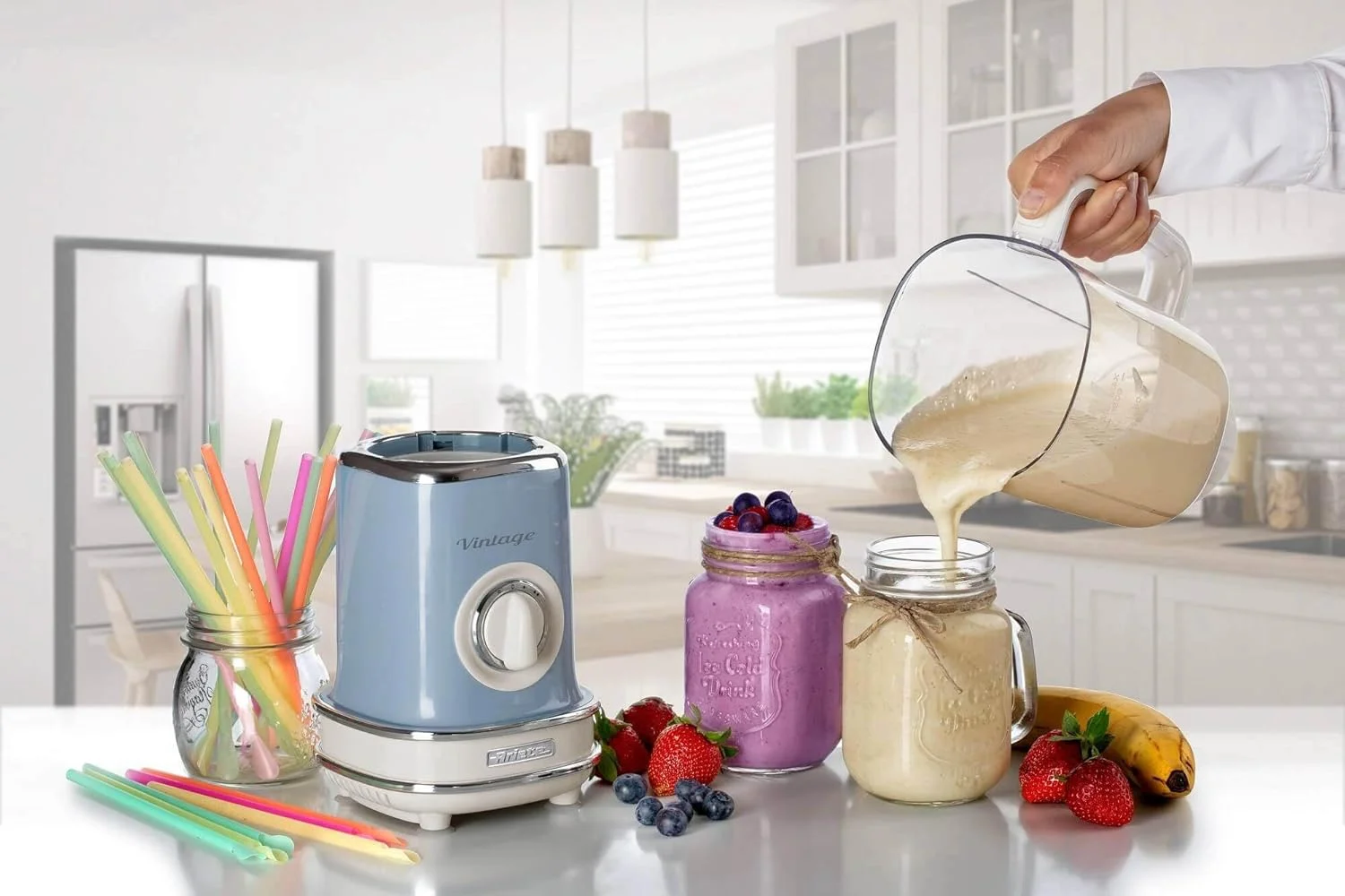 مخلوط کن کم جا با طراحی قدیمی