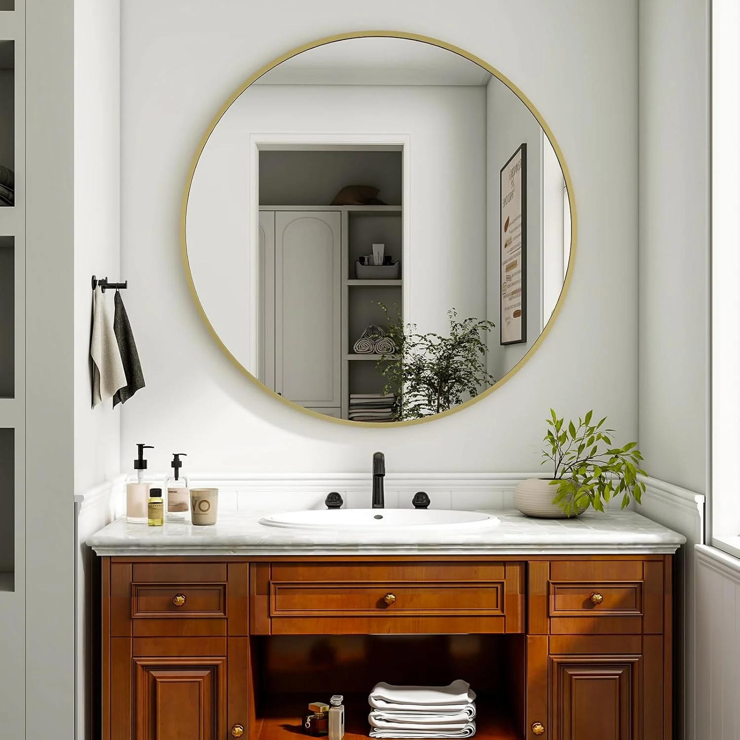 آینه گرد 90 سانتی متری BEAUTYPEAK، آینه دیواری ضد شکست با قاب آلومینیومی، آینه حمام برای آویزان کردن و تکیه دادن، آینه دیواری گرد برای اتاق خواب، حمام، اتاق نشیمن، طلایی