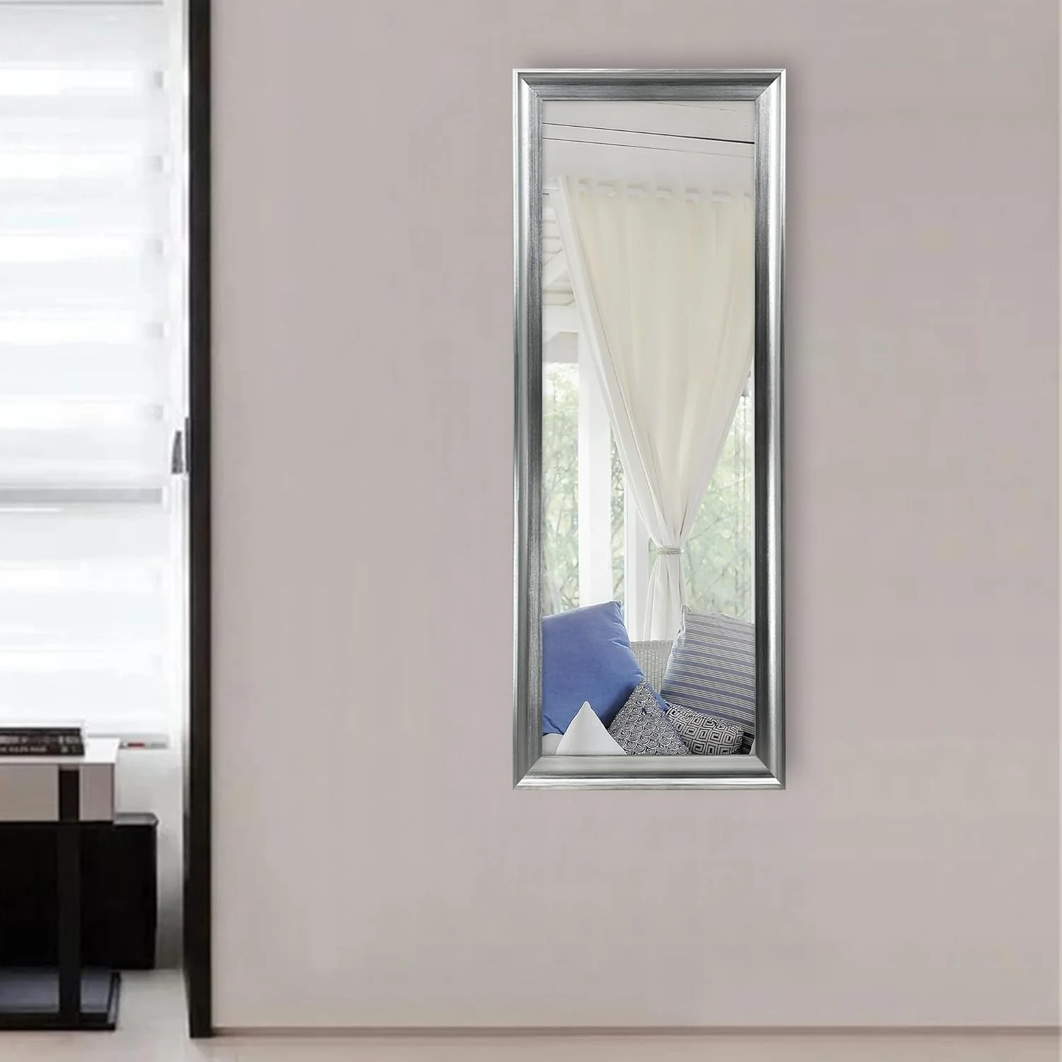 آینه دیواری عمودی DECORHILLS با PVC مناسب آرایش، اتاق خواب، حمام، دکوراسیون اتاق نشیمن، رنگ فویل نقره ای، 36x66 سانتی متر آینه دیواری عمودی DECORHILLS با PVC مناسب آرایش، اتاق خواب، حمام، دکوراسیون اتاق نشیمن، رنگ فویل نقره ای، 36x66 سانتی متر