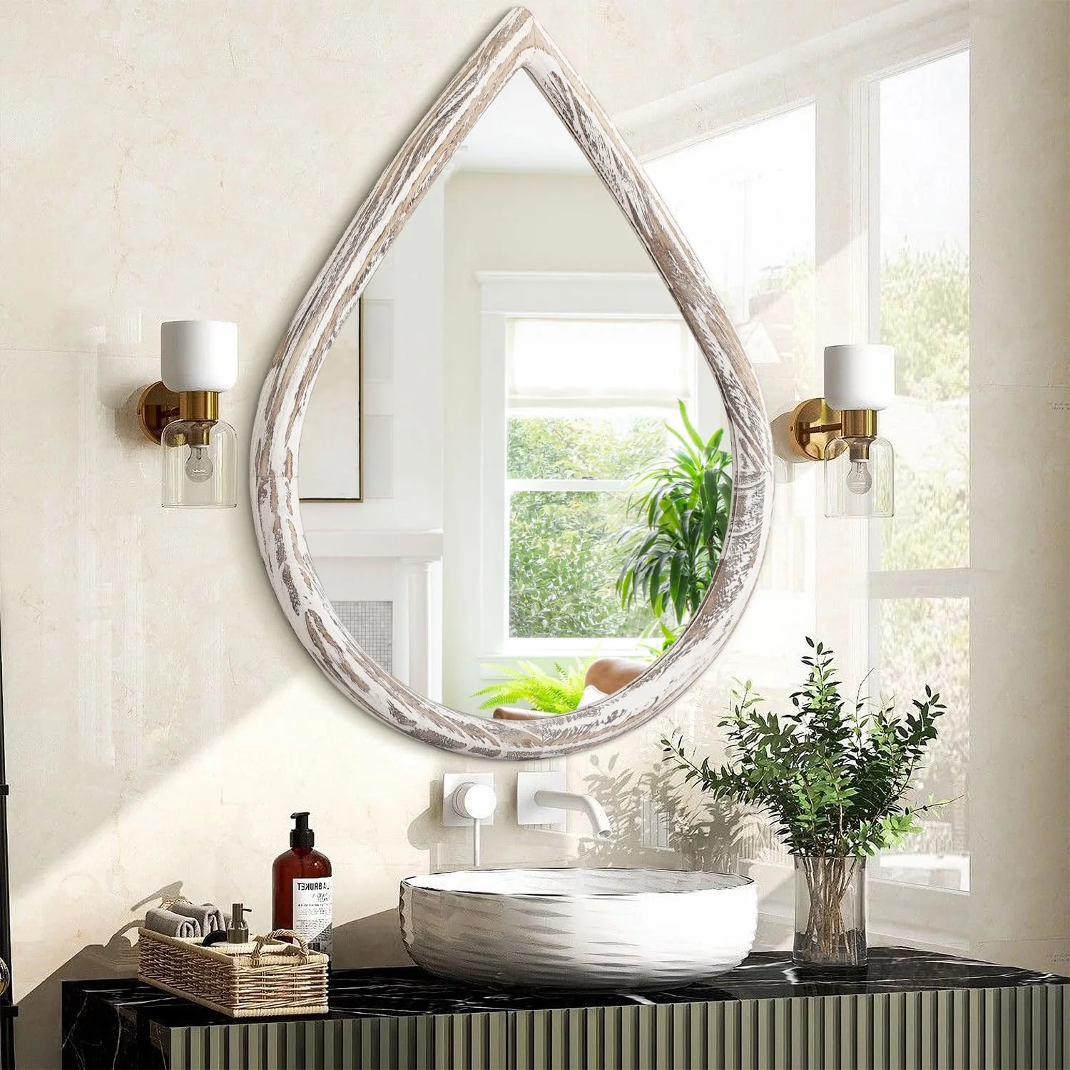 آینه اشکی با قاب چوبی، روستایی و سفید رنگ، مناسب برای آویزان کردن روی دیوار، آینه تزئینی بزرگ برای اتاق نشیمن، حمام، ورودی، 65x45 سانتی متر آینه اشکی با قاب چوبی، روستایی و سفید رنگ، مناسب برای آویزان کردن روی دیوار، آینه تزئینی بزرگ برای اتاق نشیمن، حمام، ورودی، 65x45 سانتی متر